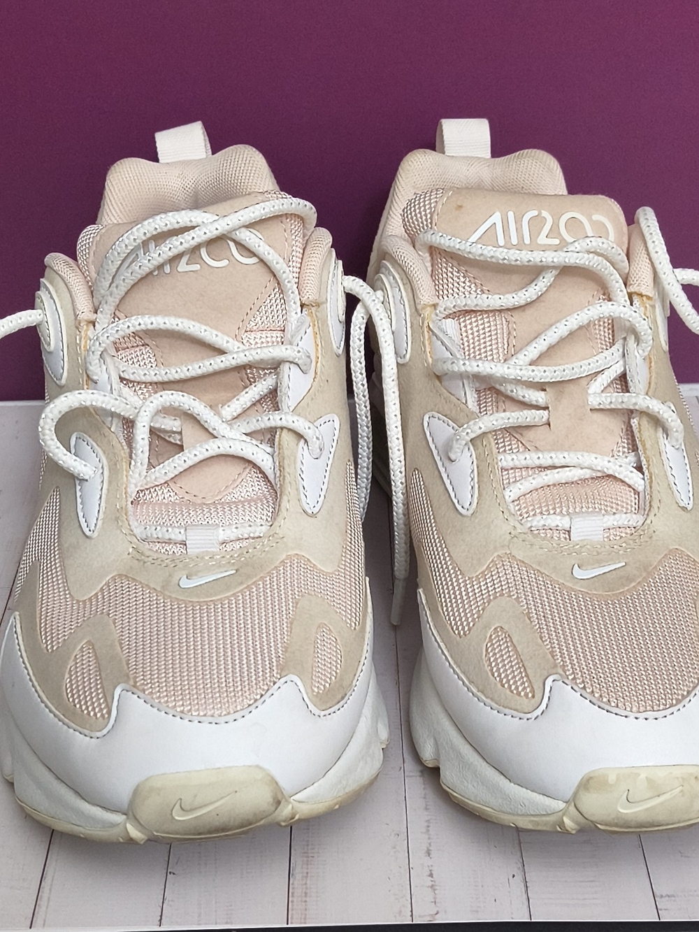 Nike Women Air Max Style Cream/Pink Sneakers
